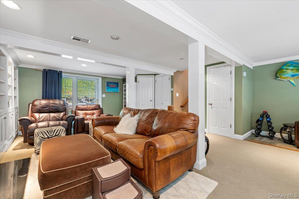 #9 photo, 9 Flint Lane, Jericho , NY 11753