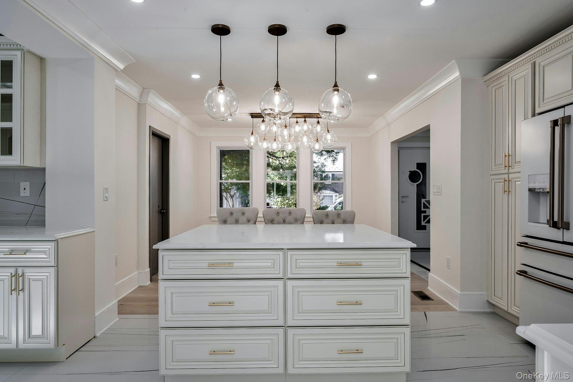 #18 photo, 60 Long Drive, Hempstead , NY 11550