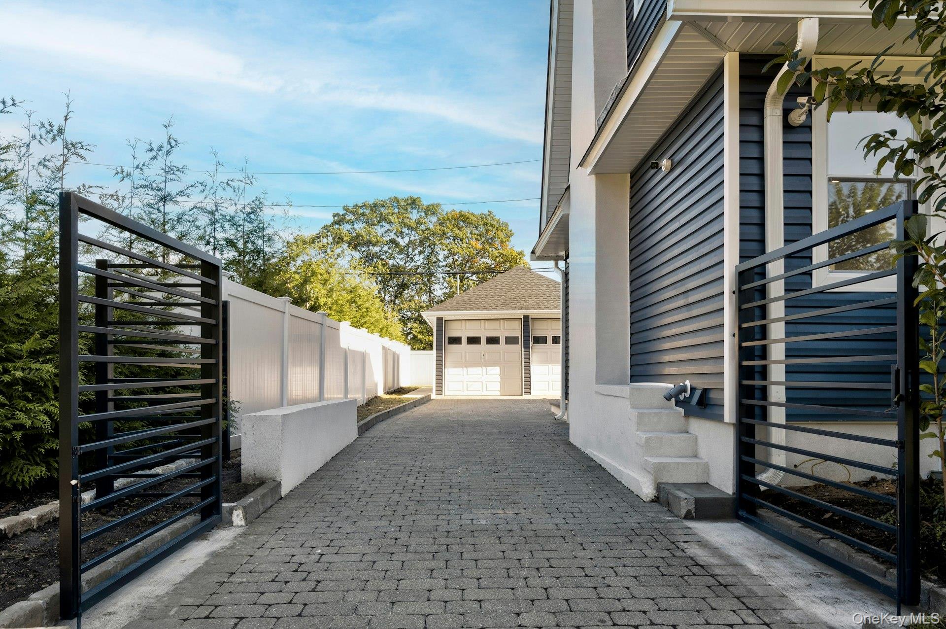 #3 photo, 60 Long Drive, Hempstead , NY 11550