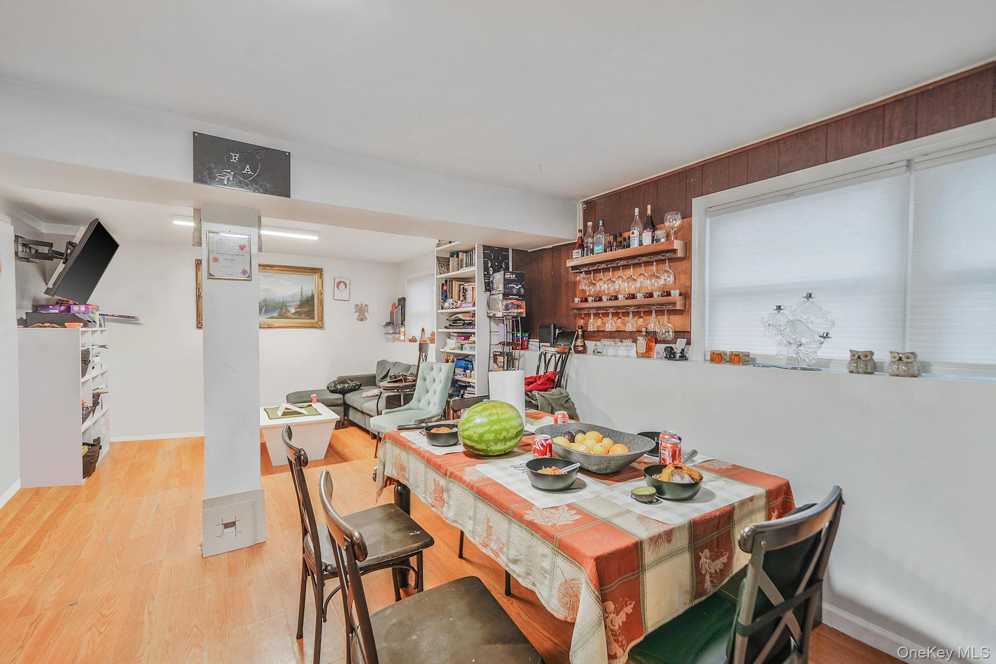 #19 photo, 158 Broadway, Brentwood , NY 11717