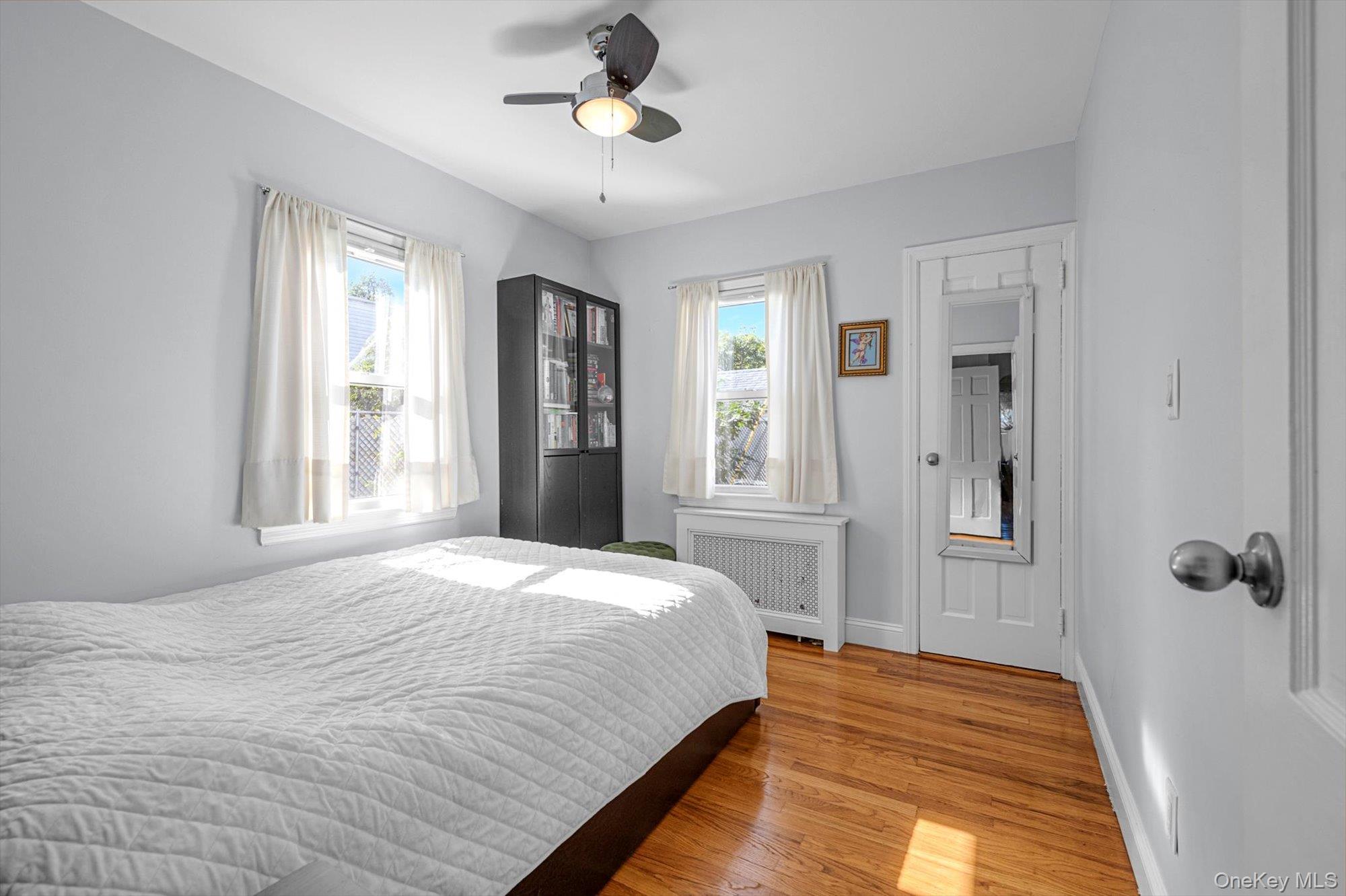 #10 photo, 5 Avon Road, New Hyde Park , NY 11040