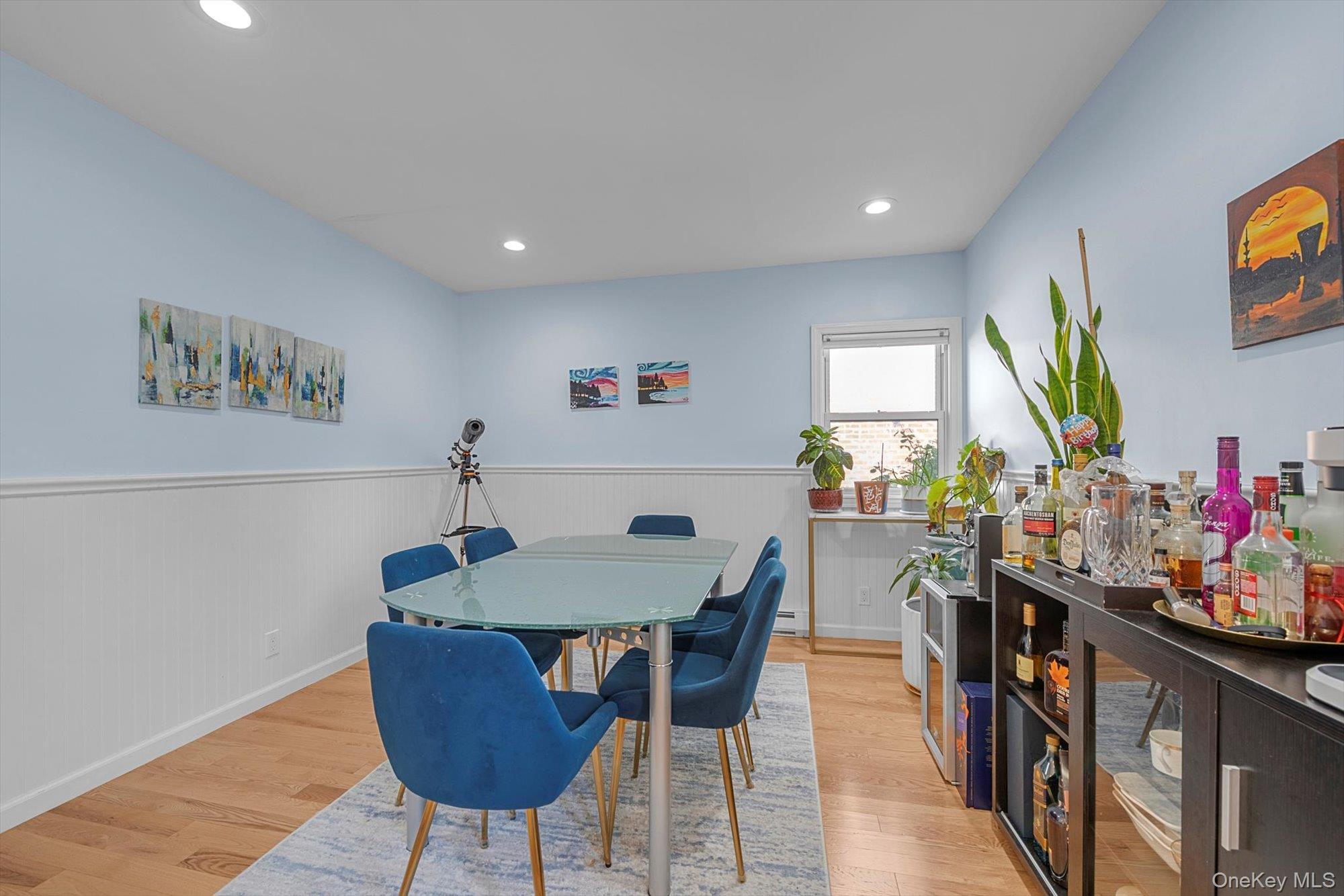 #9 photo, 5 Avon Road, New Hyde Park , NY 11040