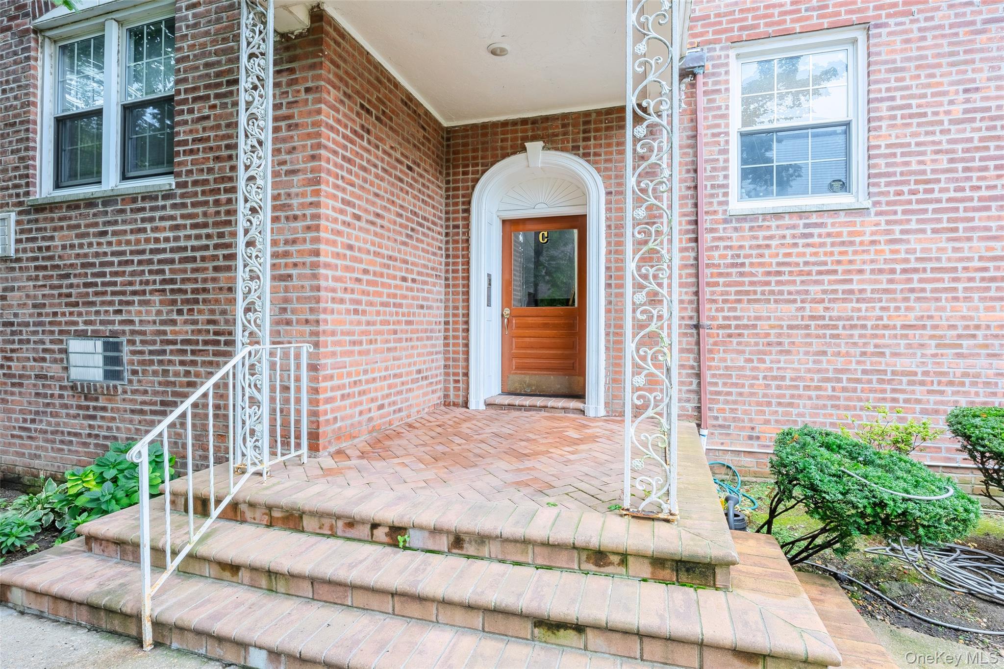 #16 photo, 255 Central Avenue, ナッソー郡 Lawrence , NY 11559