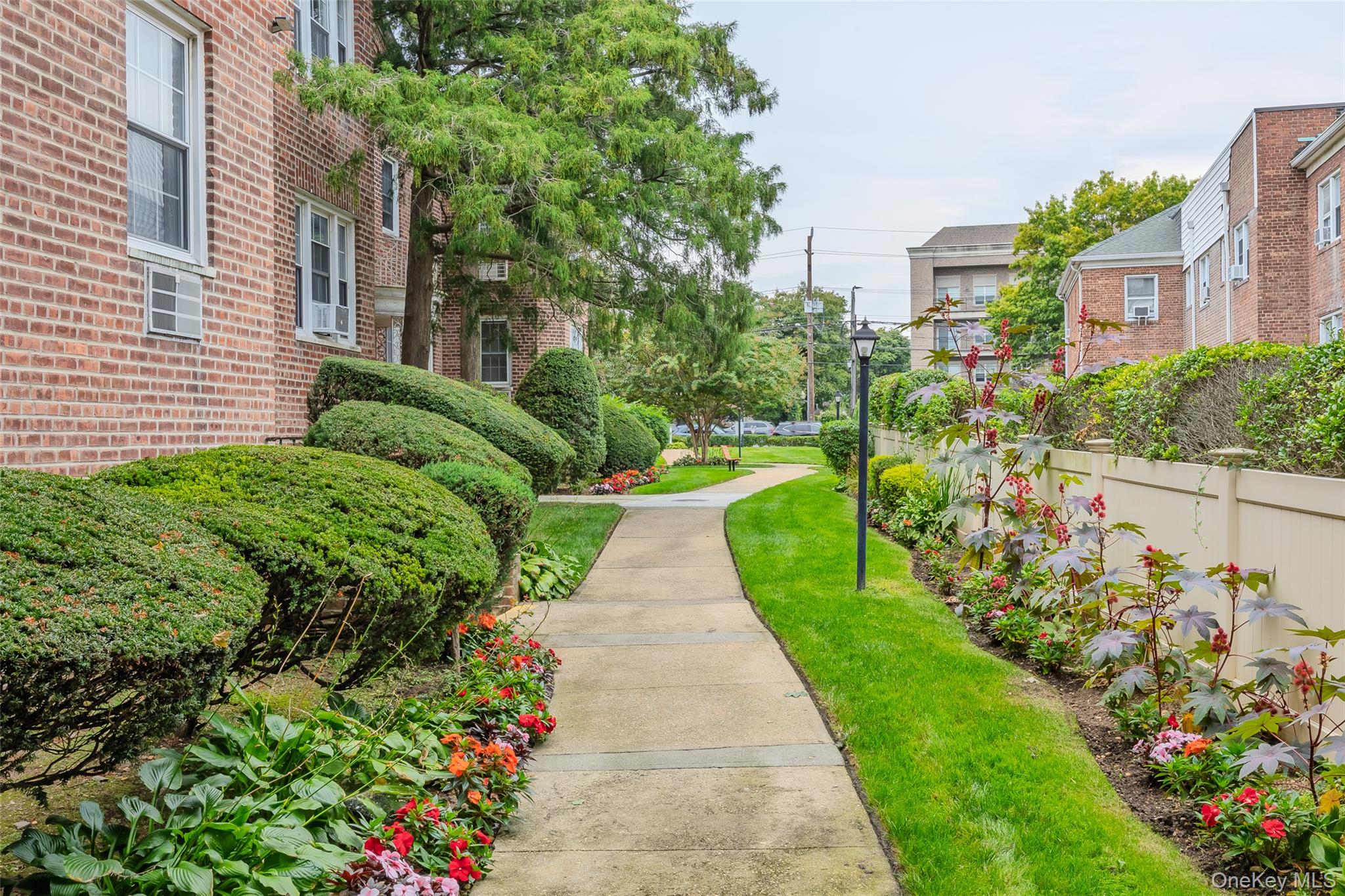 #20 photo, 255 Central Avenue, ナッソー郡 Lawrence , NY 11559