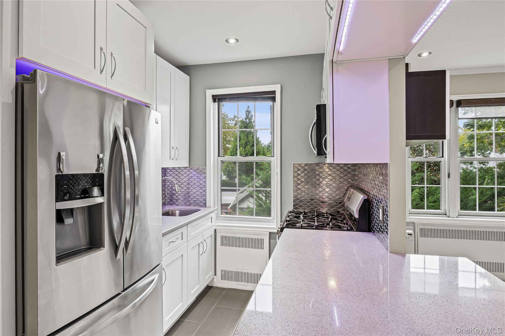 #4 photo, 255 Central Avenue, ナッソー郡 Lawrence , NY 11559