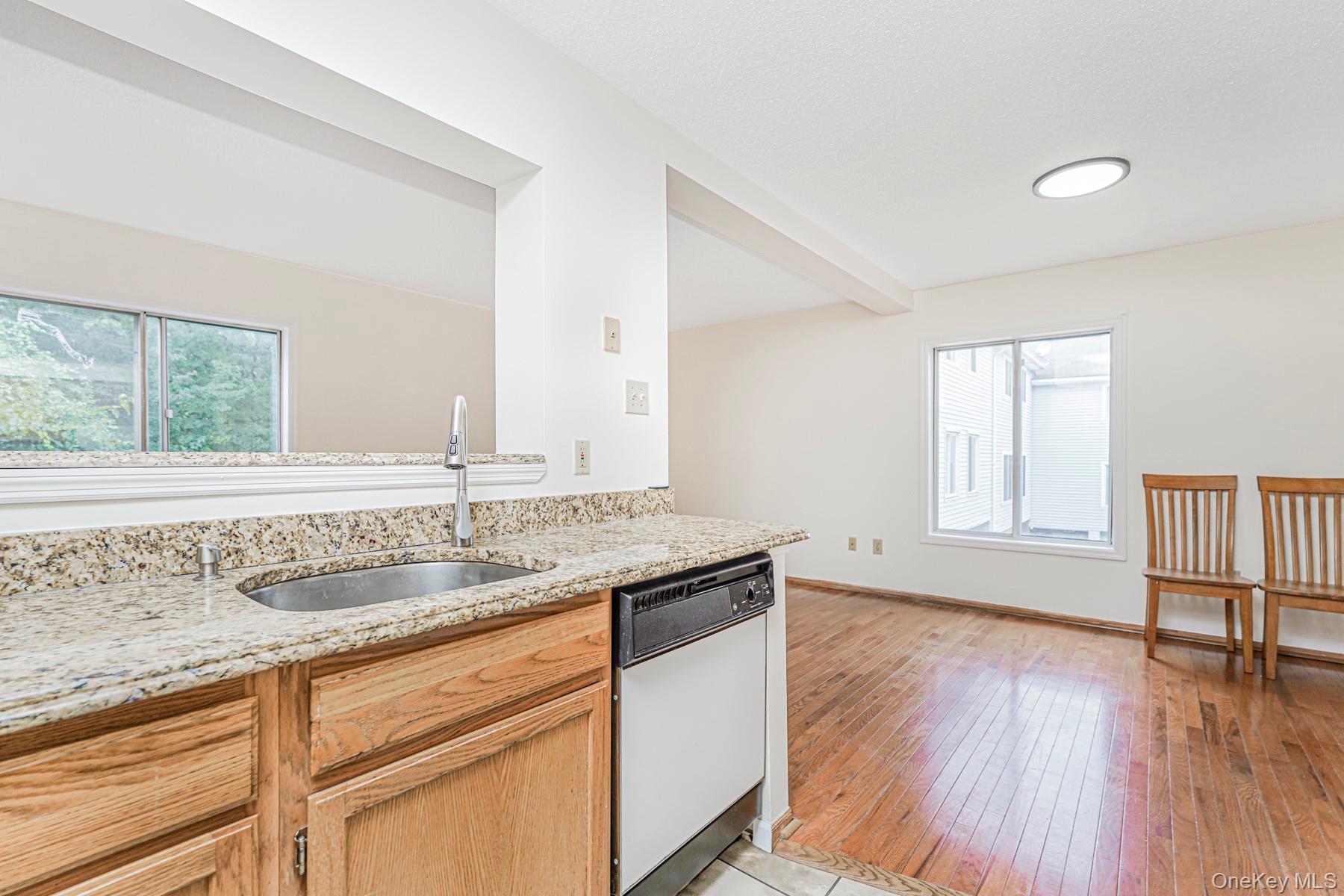 #12 photo, 670 Ilyssa Way, スタテンアイランド Staten Island , NY 10312