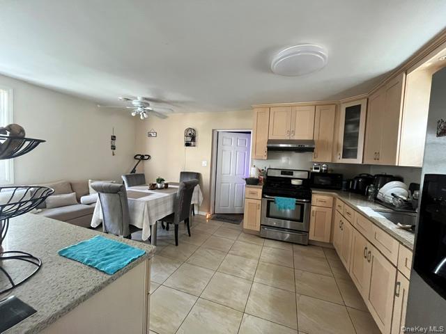 #3 photo, 12411 25th Avenue, クイーンズ区 College Point , NY 11356