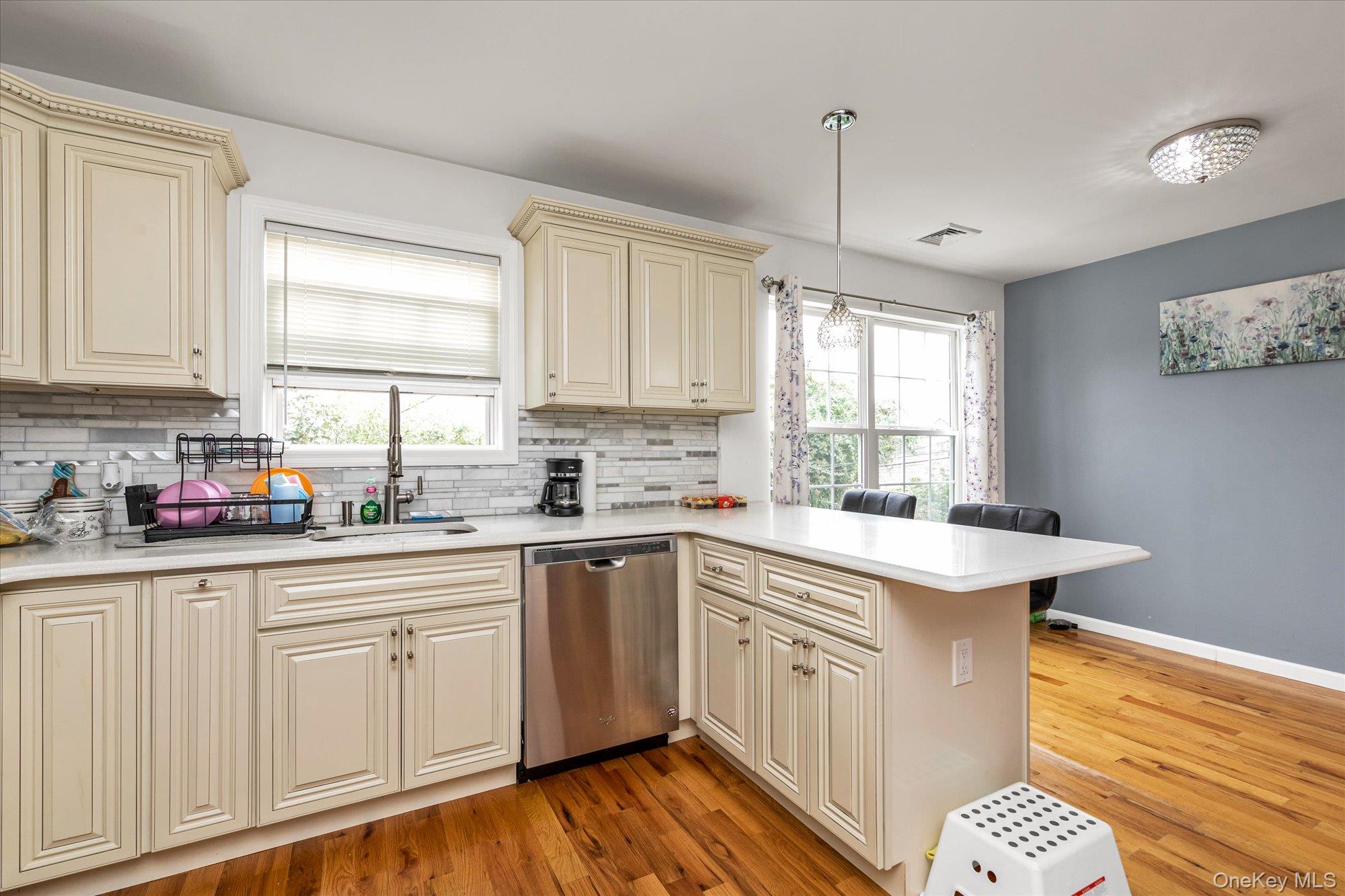 #10 photo, 142 S Franklin Street, Hempstead , NY 11550