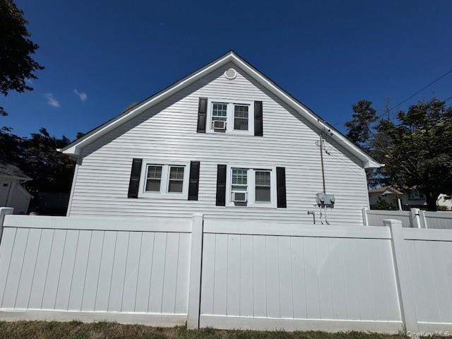 #3 photo, 39 Fountain Street, Hicksville , NY 11801