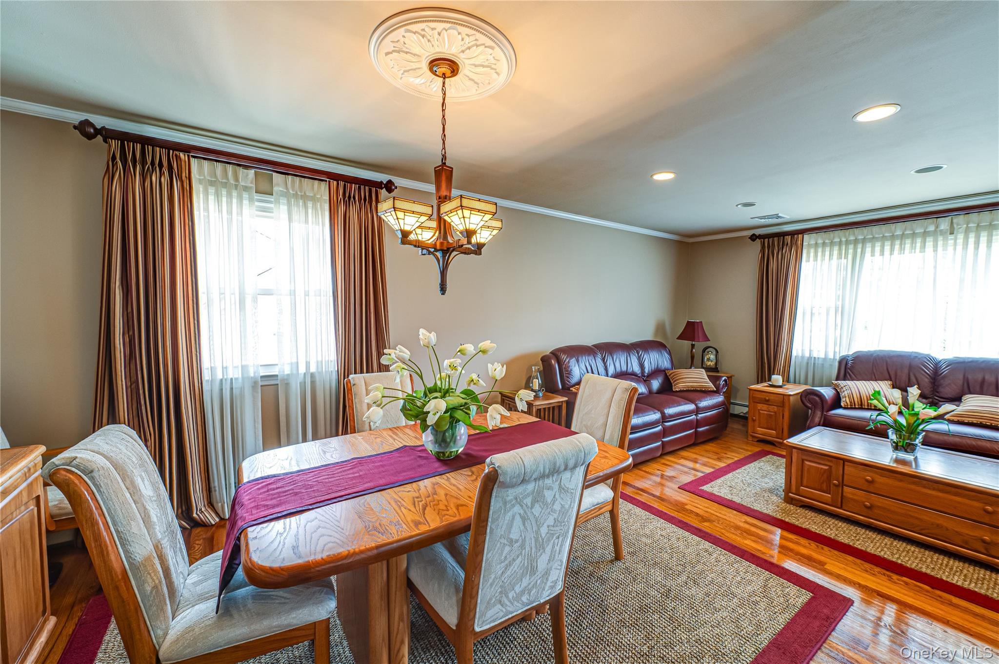 #9 photo, 35 Roosevelt Avenue, Malverne , NY 11565