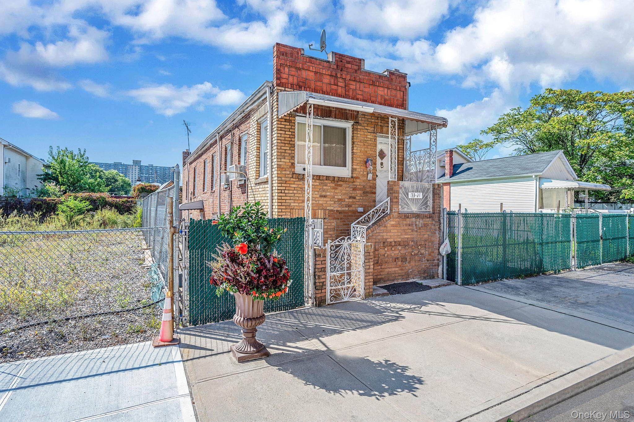 #2 photo, 133-24 78th Street, クイーンズ区 Howard Beach , NY 11414