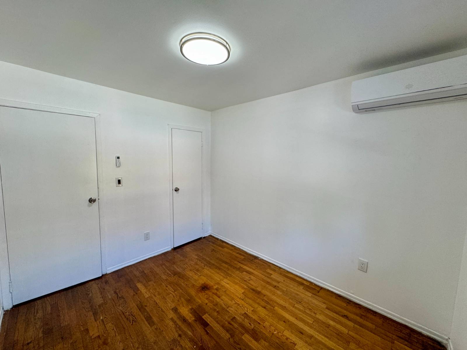 #11 photo, 436 Olmstead Ave #1 (2nd floor), East Bronx , NY 10473