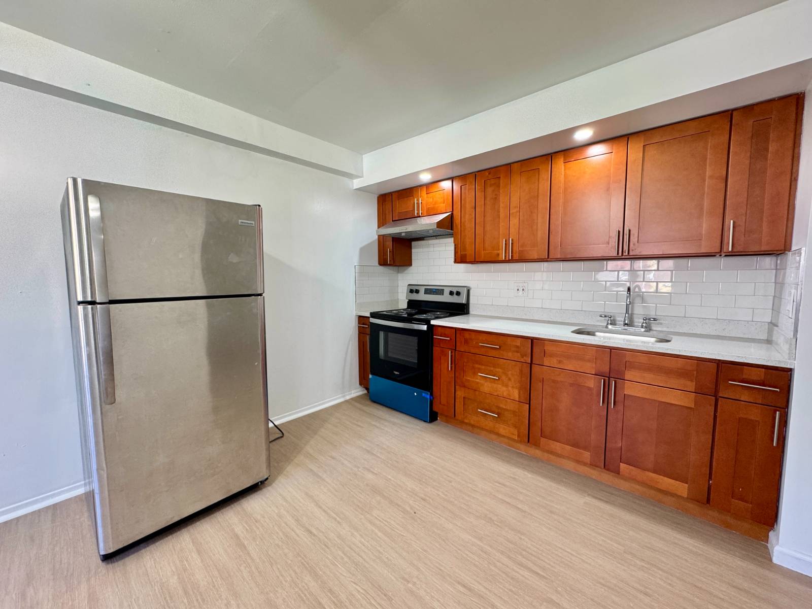 #2 photo, 436 Olmstead Ave #1 (2nd floor), East Bronx , NY 10473