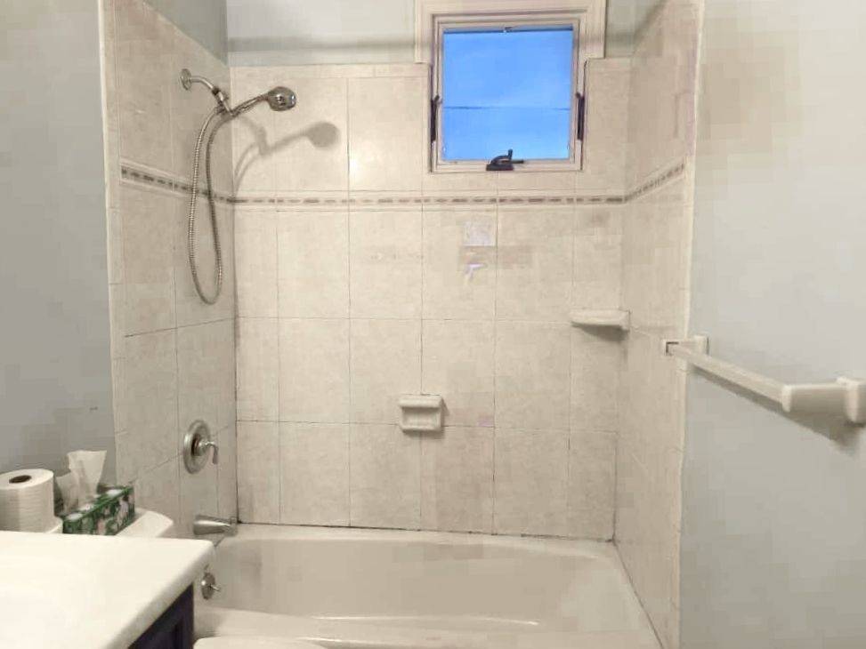 #4 photo, ** Horton Rd, Valley Stream , NY 11581