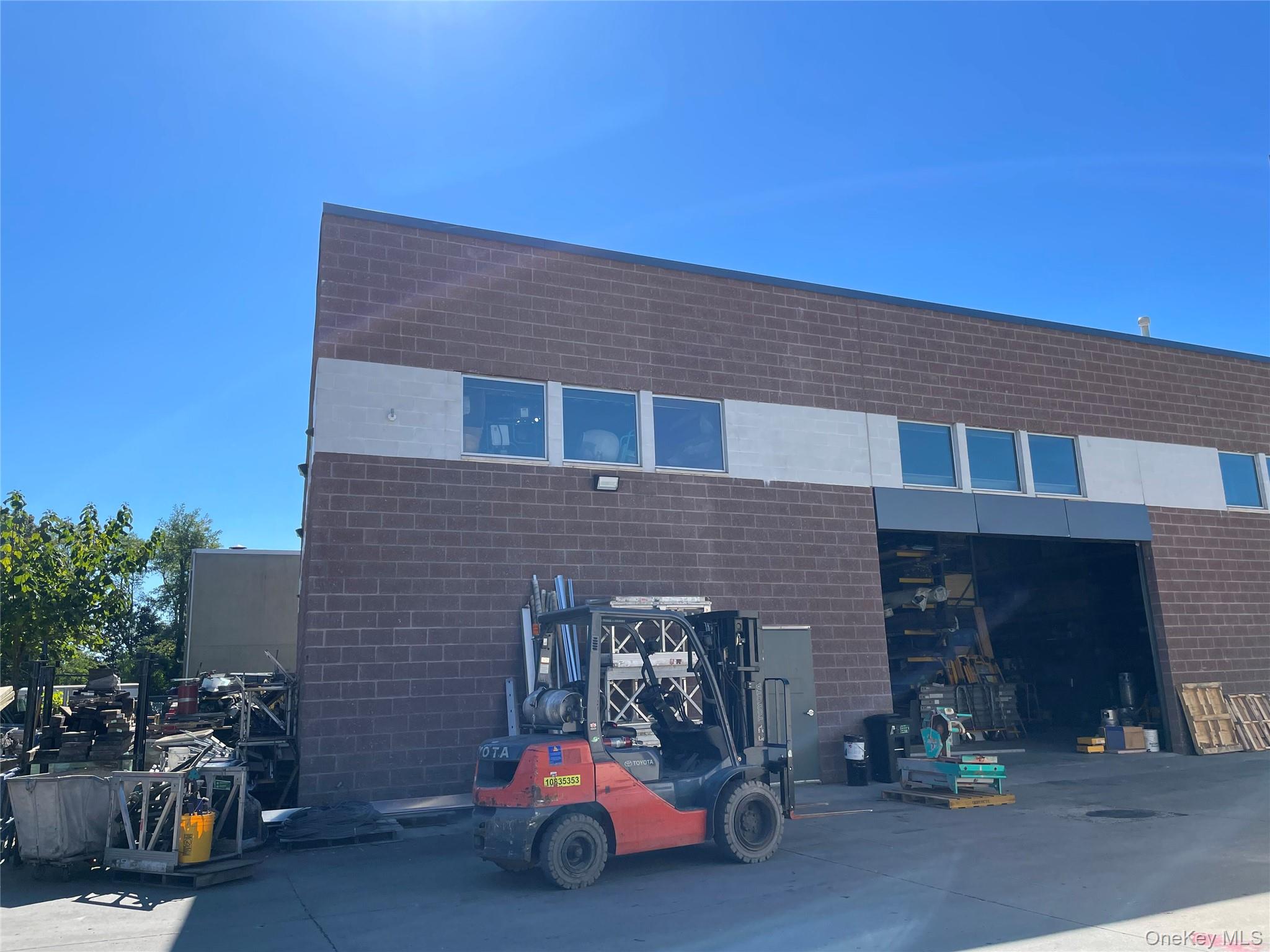 #19 photo, 21 Deforest Street, Amityville , NY 11701