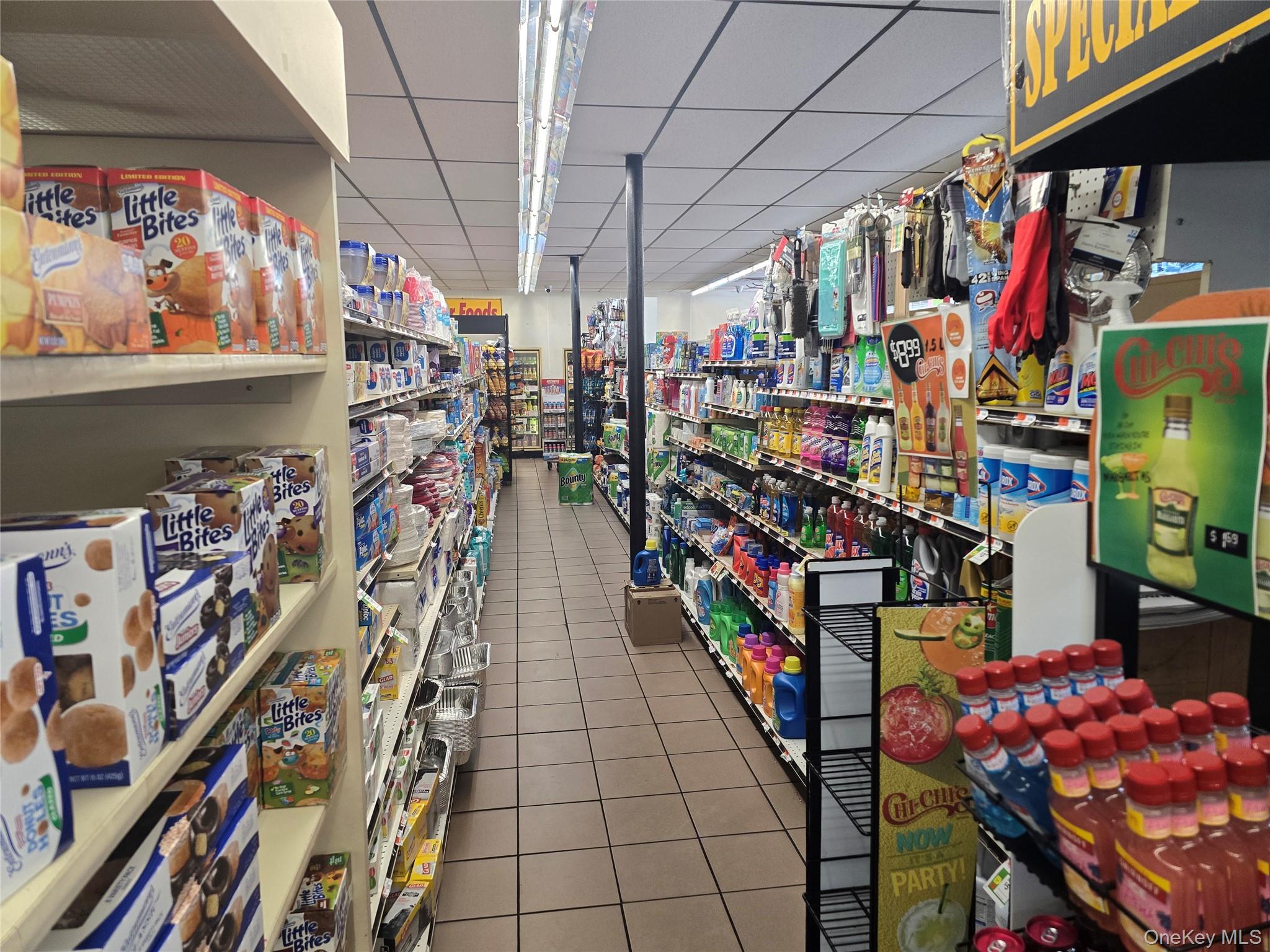 #5 photo, 1202 Grundy Avenue, サフォーク郡 Holbrook , NY 11741