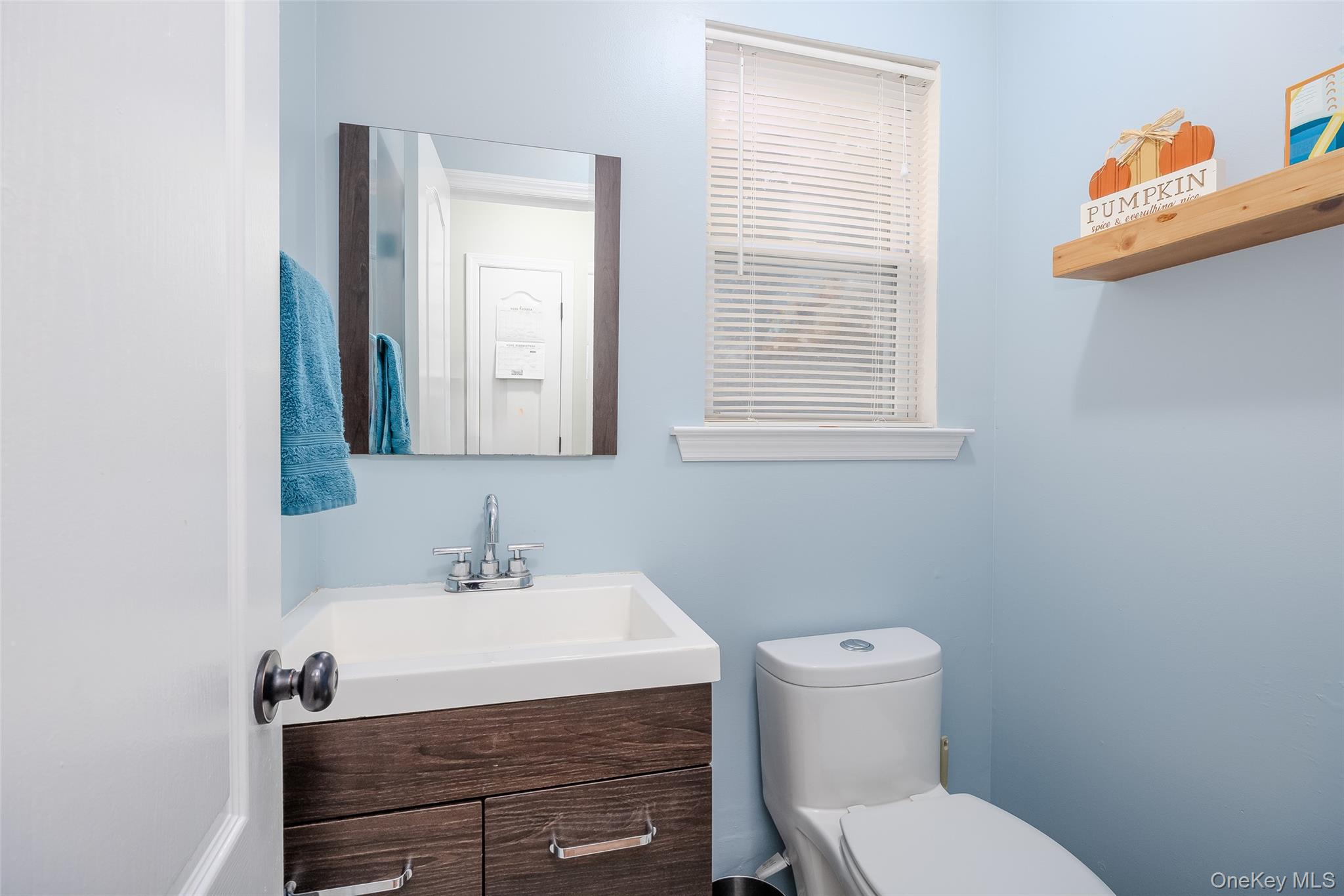 #20 photo, 5 Baker Road, Mastic Beach , NY 11951