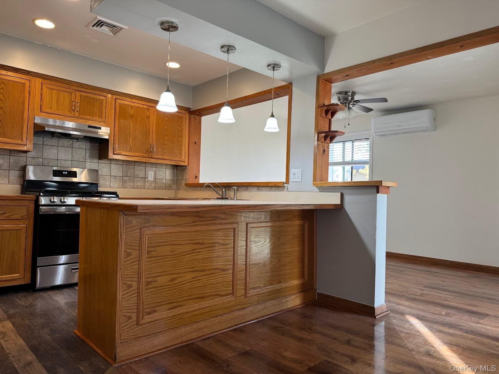 #5 photo, 6 Charlotte Mews, Middletown , NY 10940