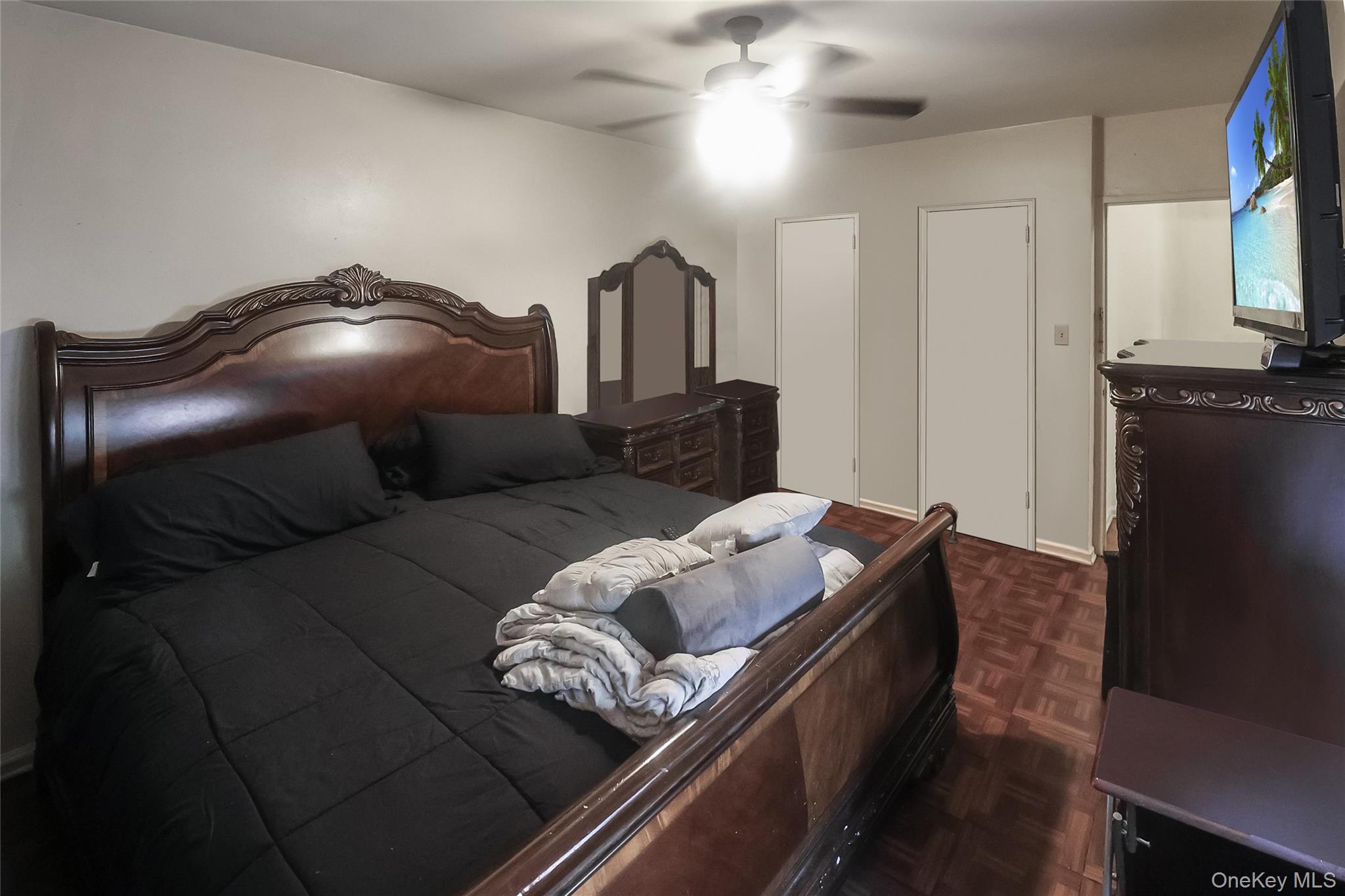 #14 photo, 730 E 232nd Street, Bronx , NY 10466