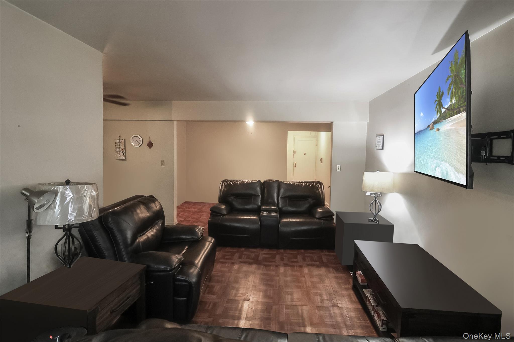 #4 photo, 730 E 232nd Street, Bronx , NY 10466