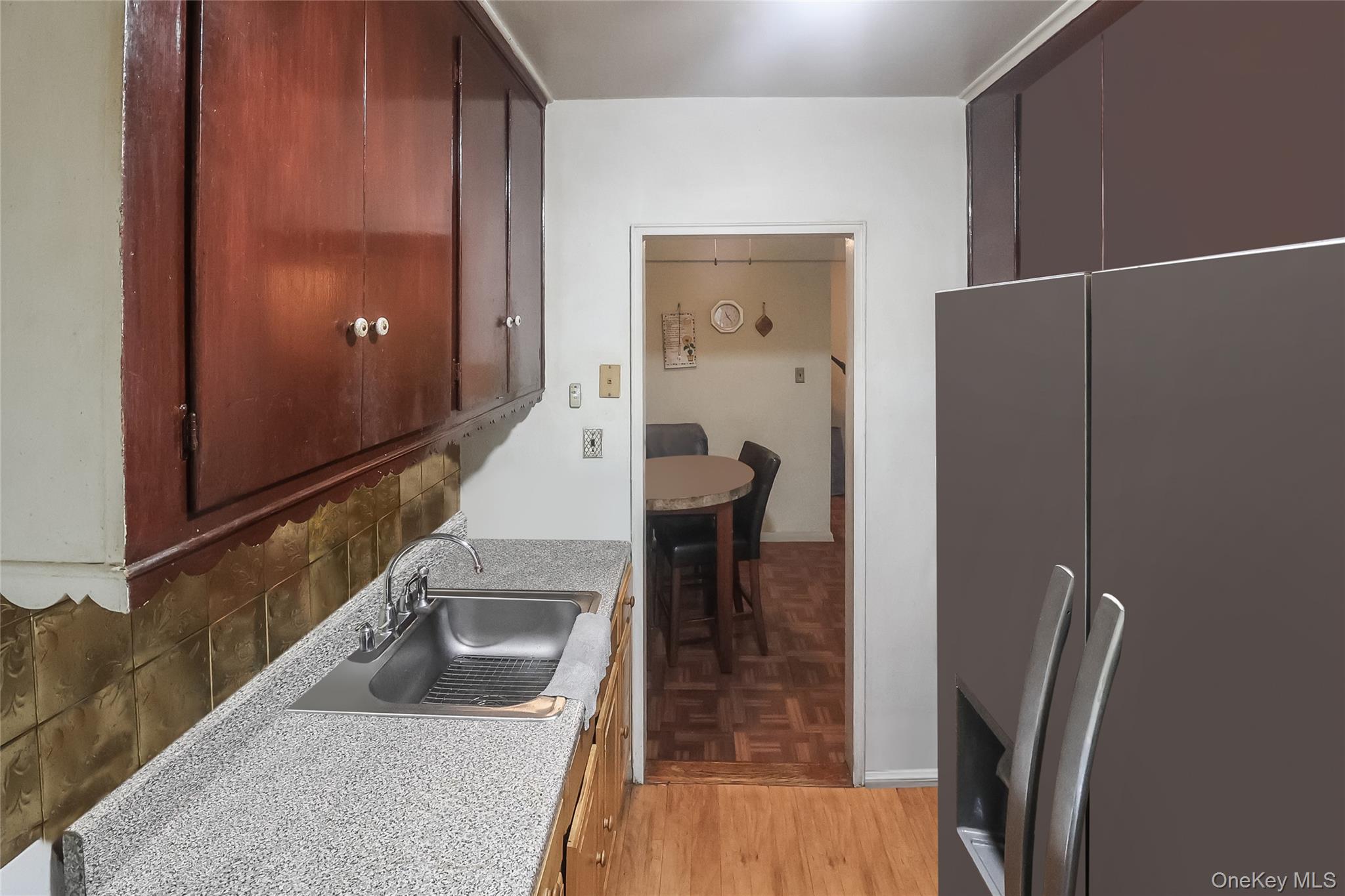 #8 photo, 730 E 232nd Street, Bronx , NY 10466