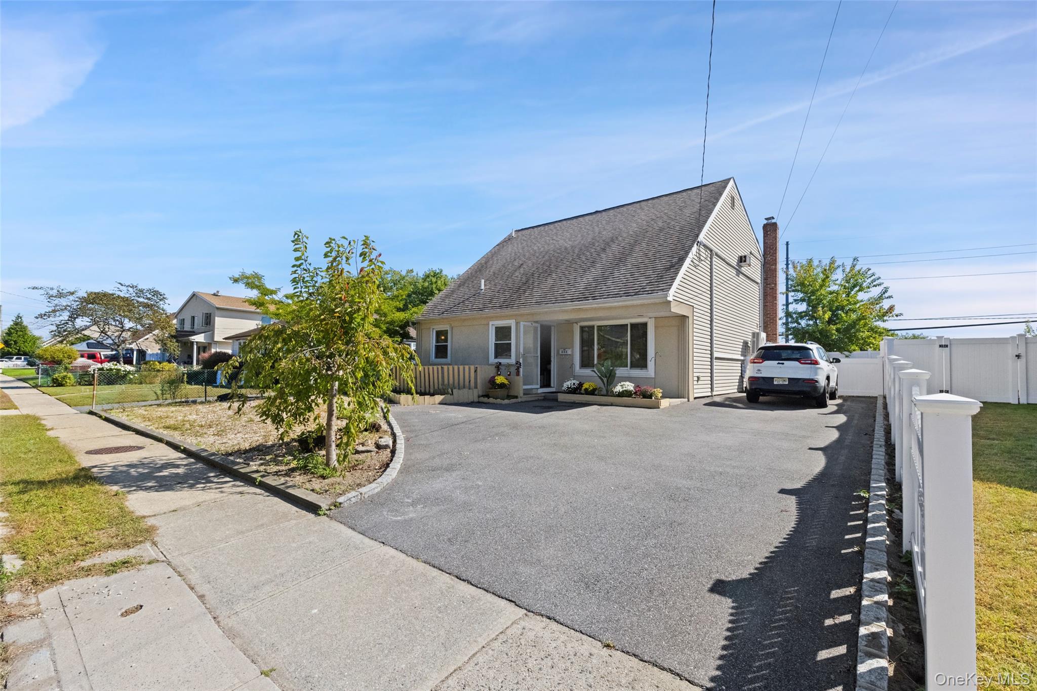 #2 photo, 187 Nassau Lane Lane, Island Park , NY 11558