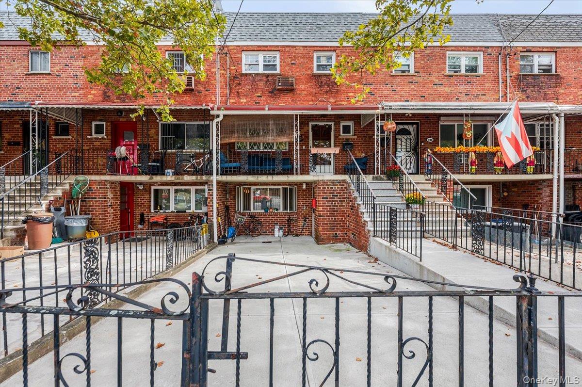 #1 photo, 248 Throggs Neck Boulevard, Bronx , NY 10465