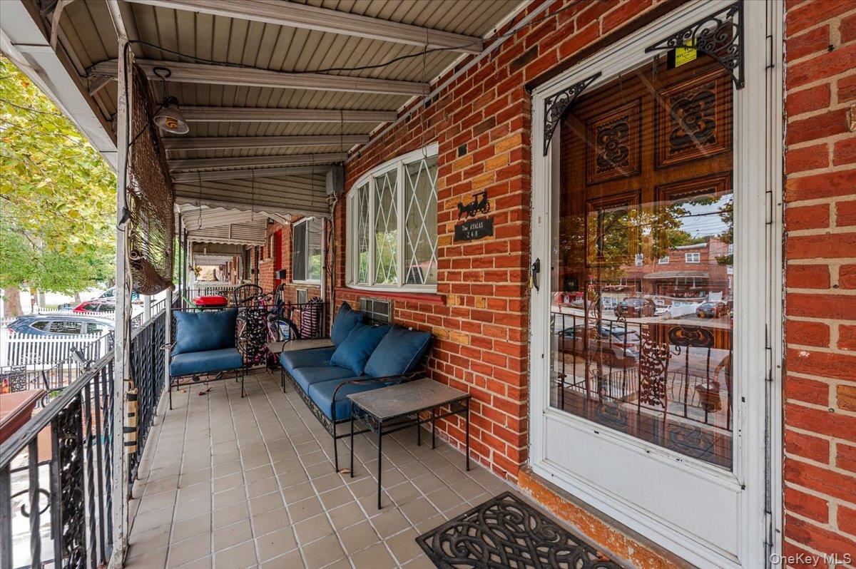 #2 photo, 248 Throggs Neck Boulevard, Bronx , NY 10465