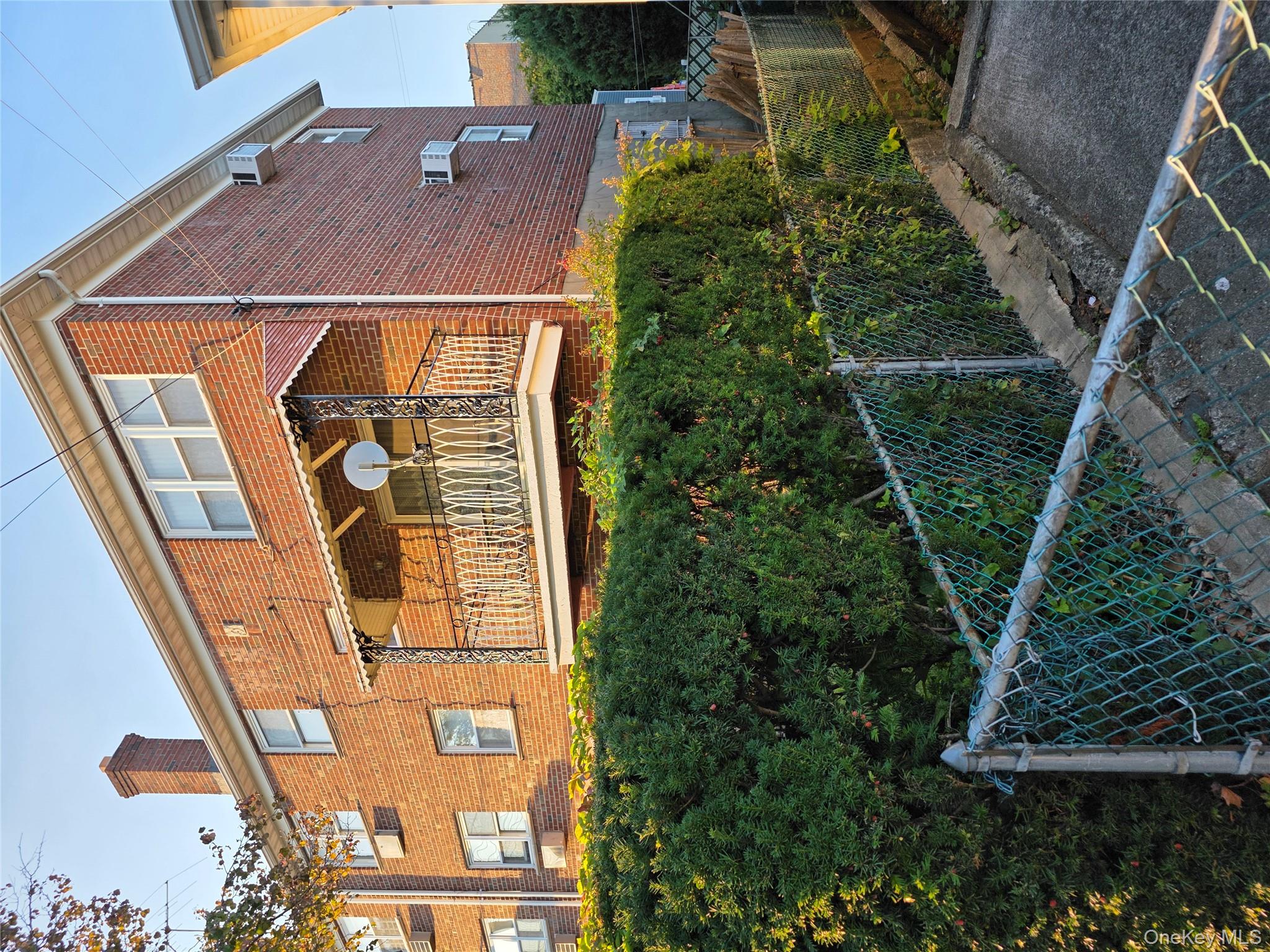 #3 photo, 2867 Zulette Avenue, Bronx , NY 10461