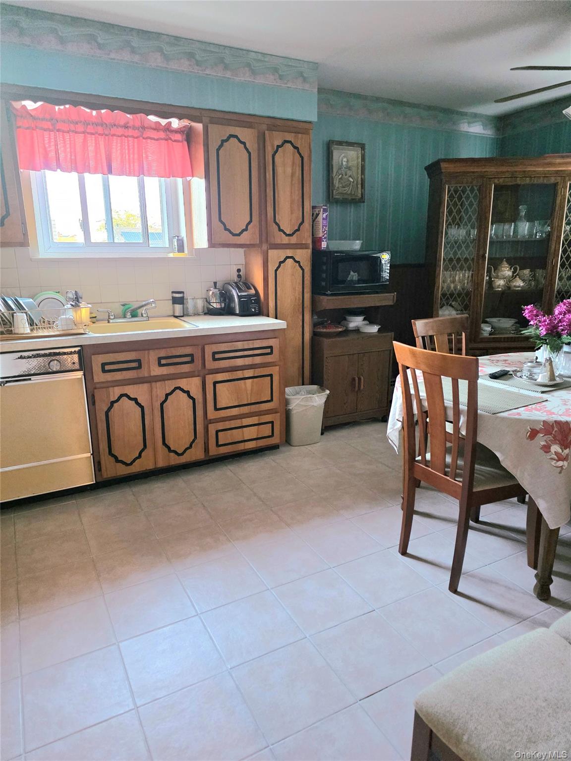 #9 photo, 2867 Zulette Avenue, Bronx , NY 10461