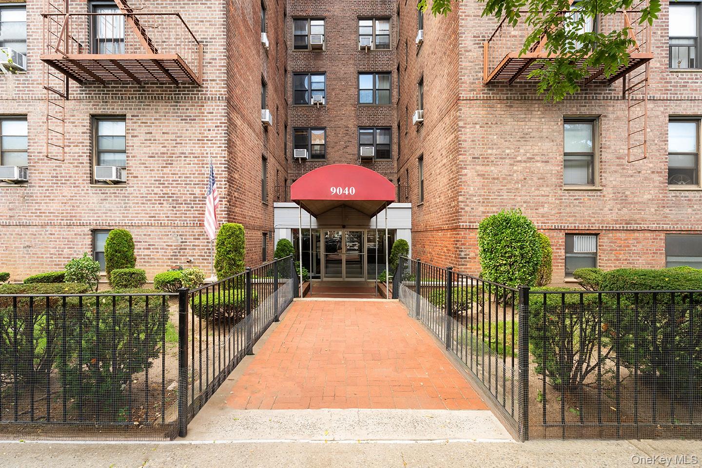 #2 photo, 9040 Fort Hamilton Parkway, ブルックリン区 Brooklyn , NY 11209