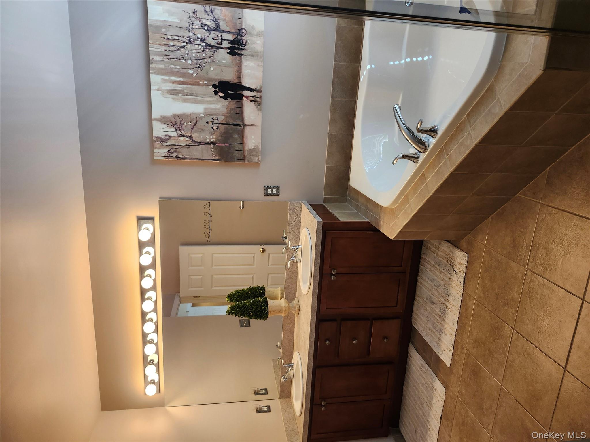 #18 photo, 176 N River Drive, Beacon , NY 12508