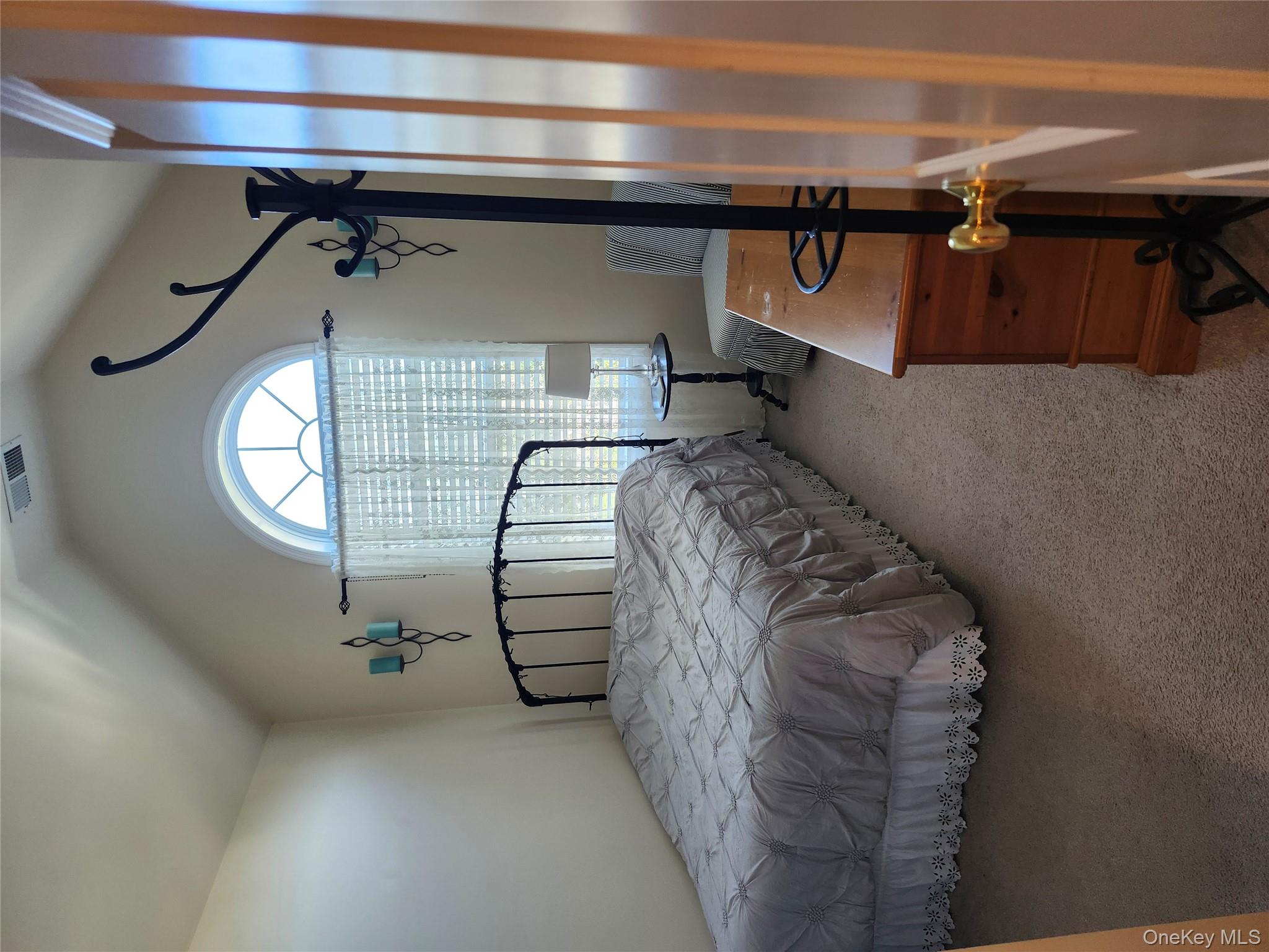 #19 photo, 176 N River Drive, Beacon , NY 12508