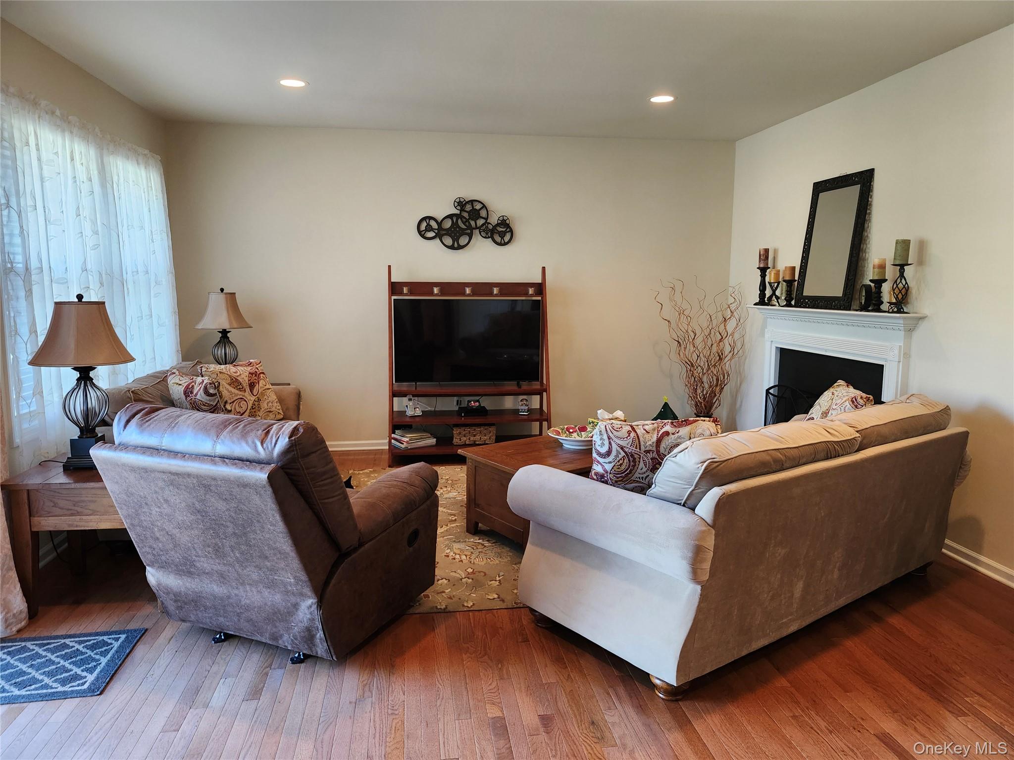 #3 photo, 176 N River Drive, Beacon , NY 12508