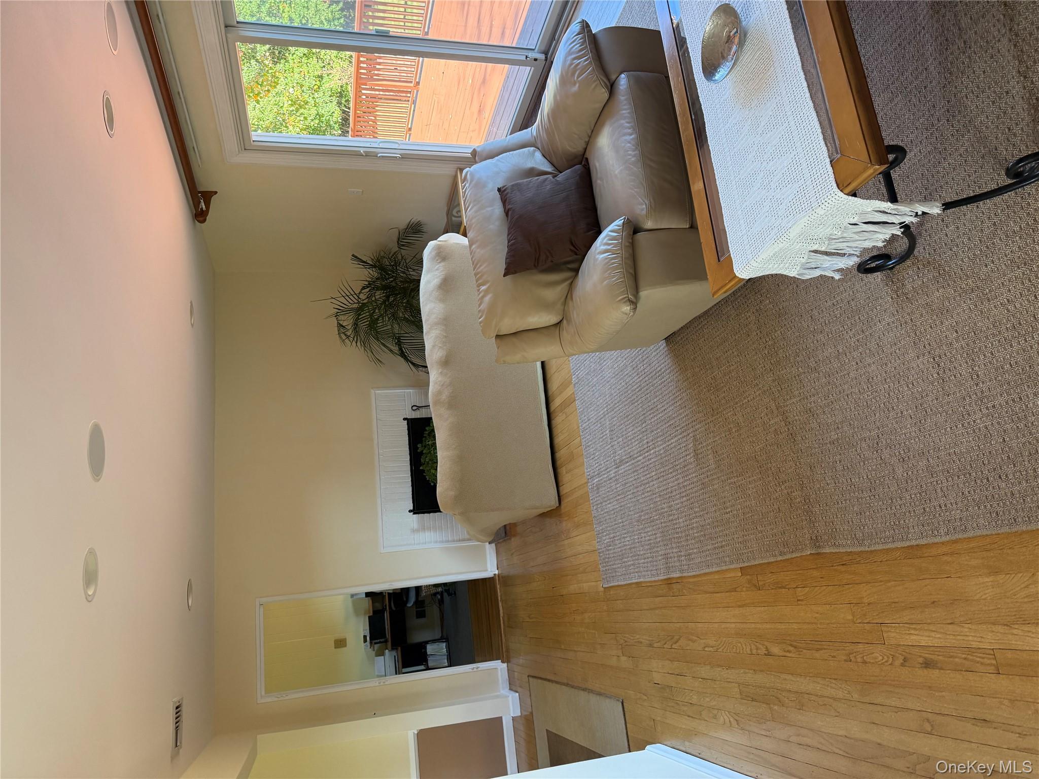 #7 photo, 18 Adams Road, Ossining , NY 10562