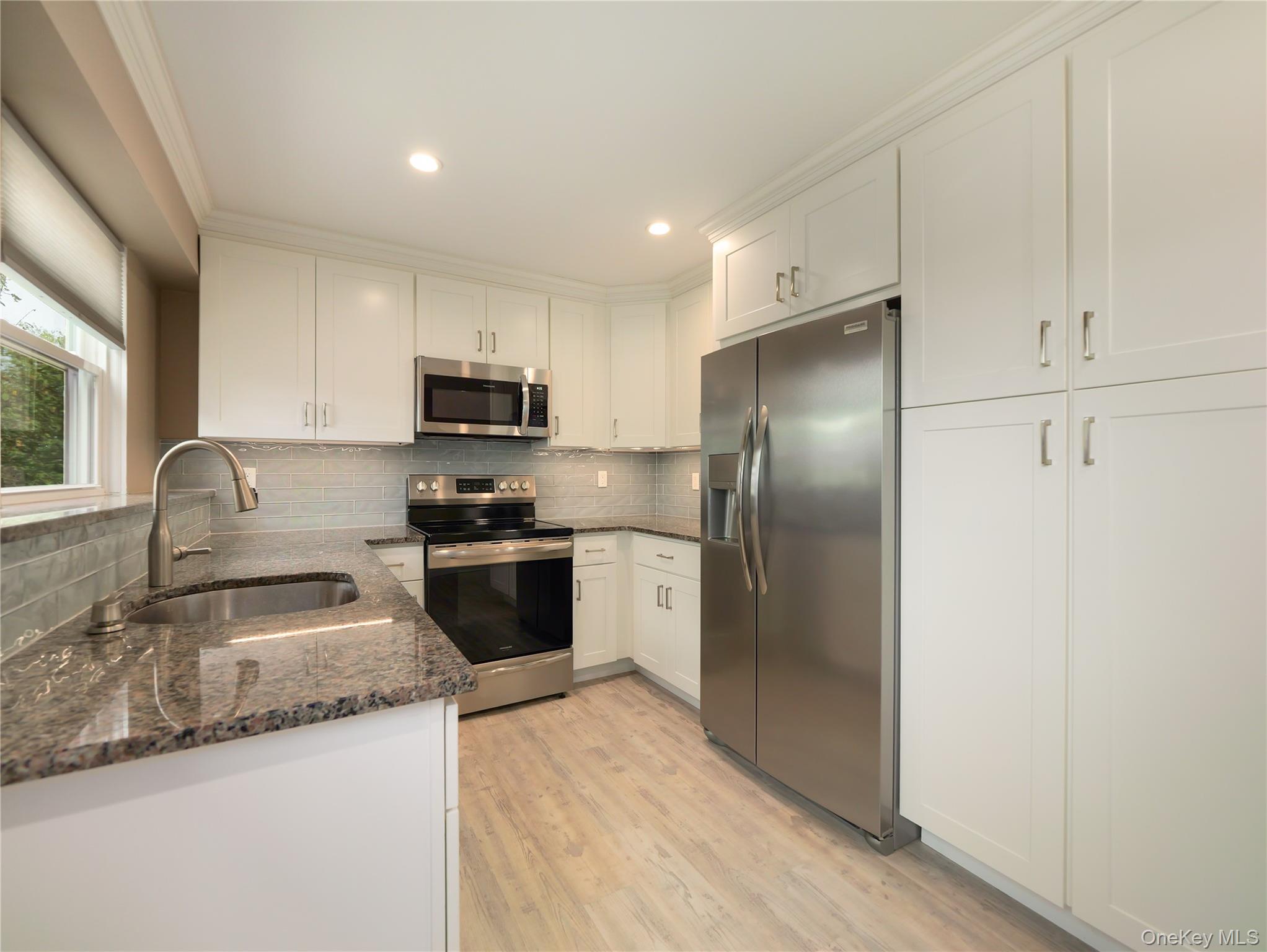 #11 photo, 704 Sierra Vista Lane, Valley Cottage , NY 10989