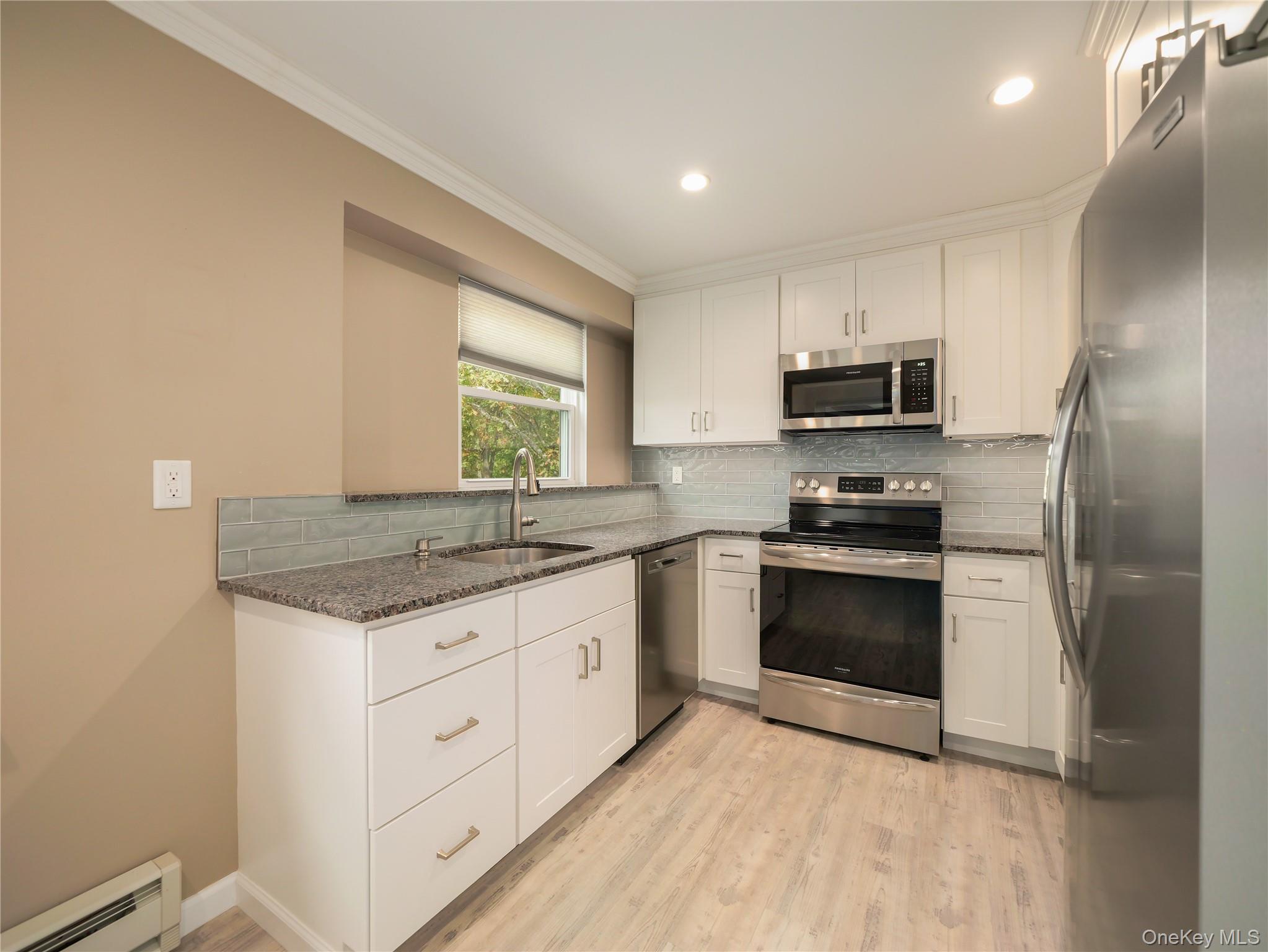 #12 photo, 704 Sierra Vista Lane, Valley Cottage , NY 10989