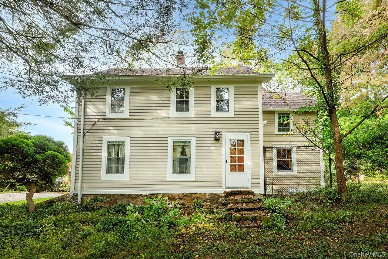 #1 photo, 127 Route 100, Katonah , NY 10536