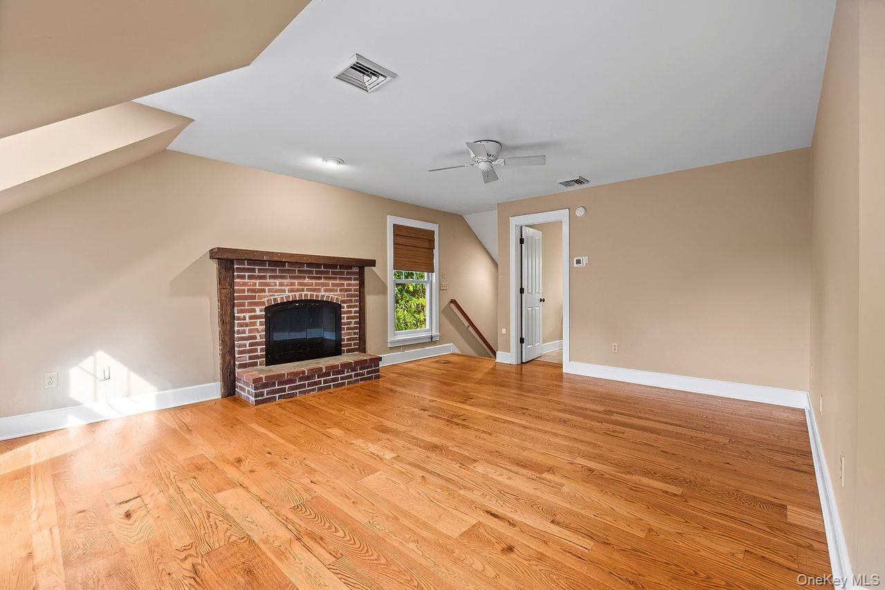 #17 photo, 127 Route 100, Katonah , NY 10536