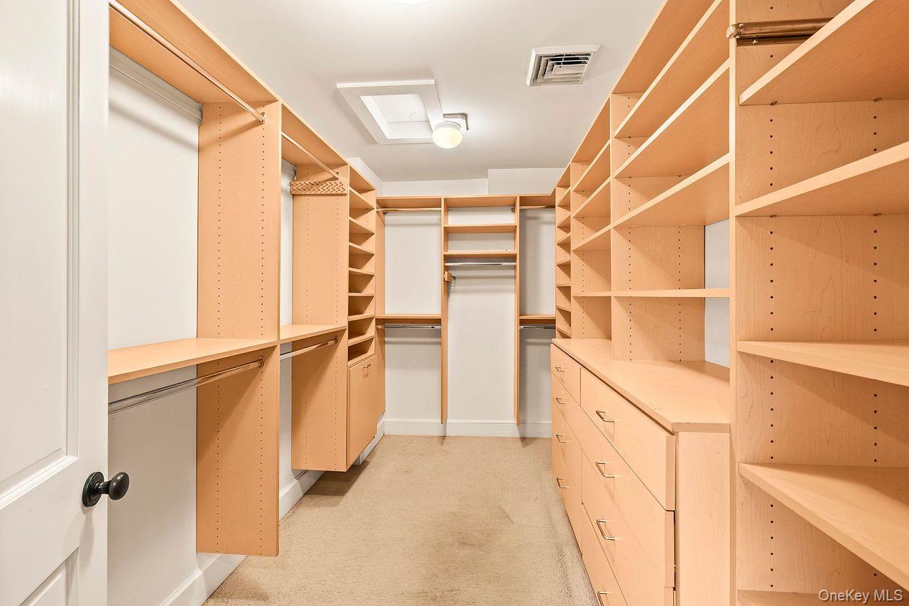 #19 photo, 127 Route 100, Katonah , NY 10536