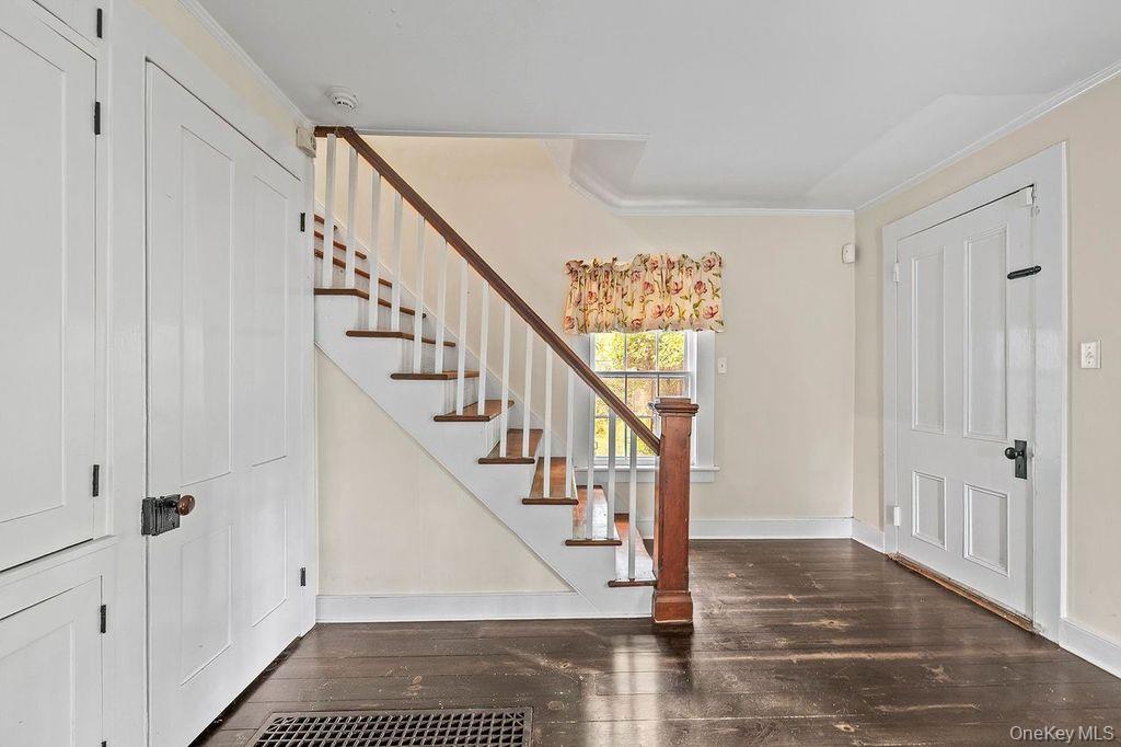 #3 photo, 127 Route 100, Katonah , NY 10536