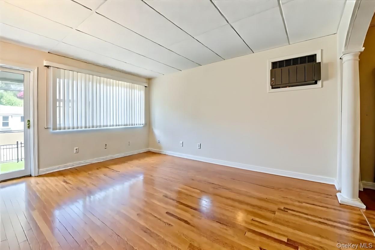 #14 photo, 1706 Manatuck Boulevard, Bay Shore , NY 11706