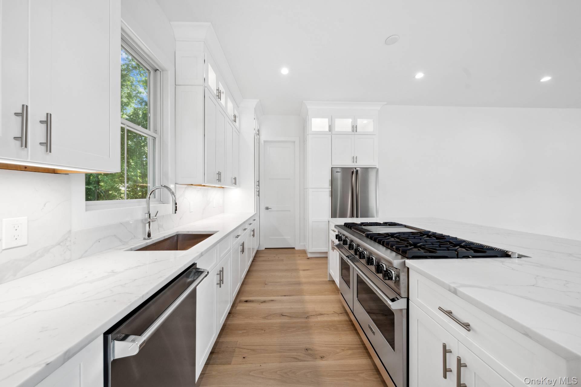 #8 photo, 37 Peconic Bay, サフォーク郡 Southampton , NY 11968