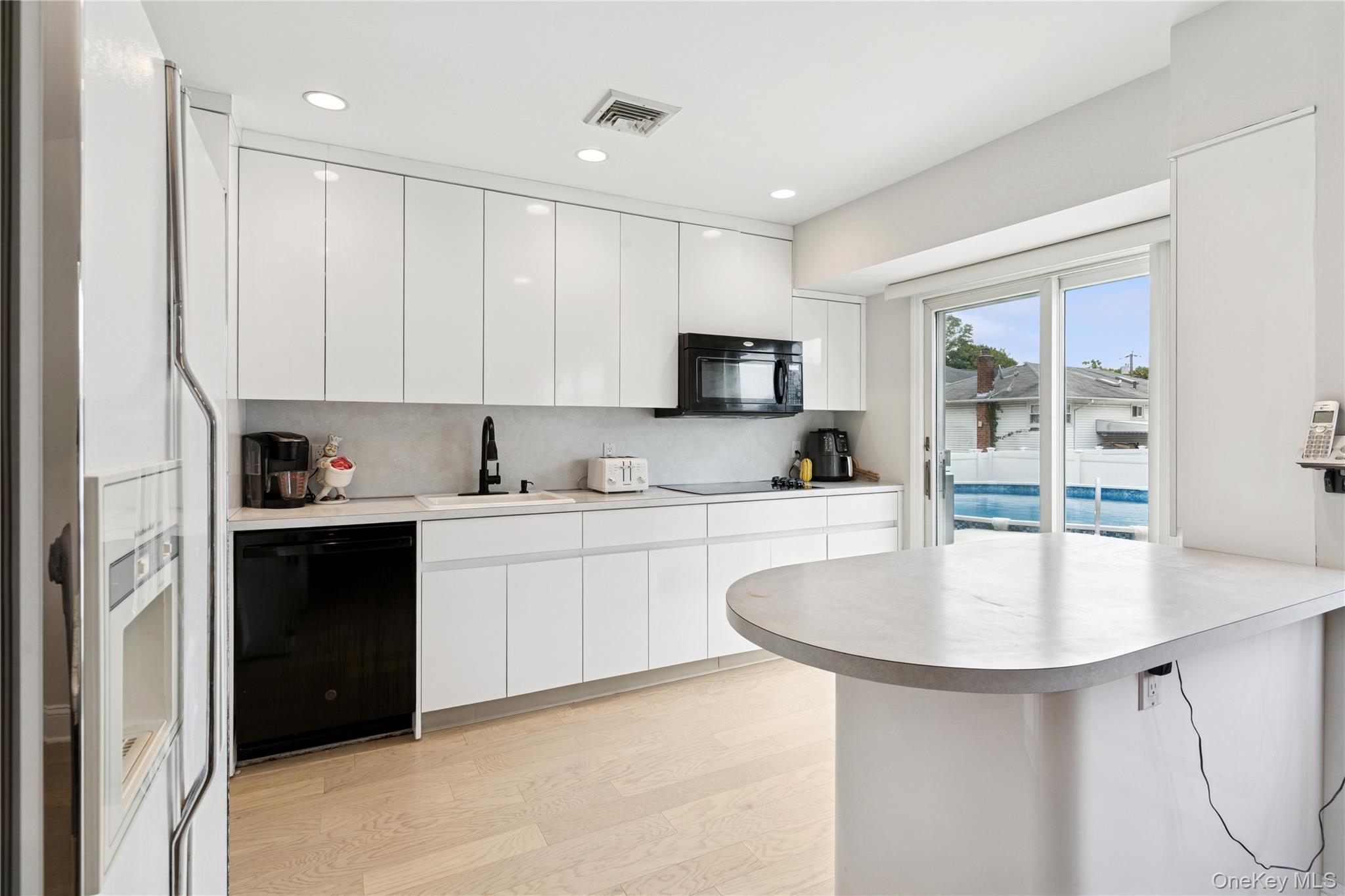 #8 photo, 3612 Ladonia Street, ナッソー郡 Seaford , NY 11783