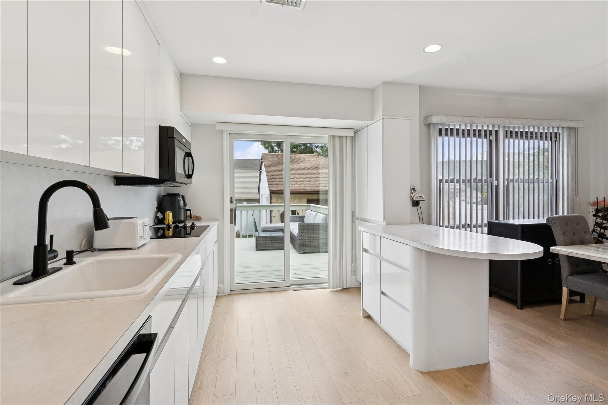 #9 photo, 3612 Ladonia Street, ナッソー郡 Seaford , NY 11783