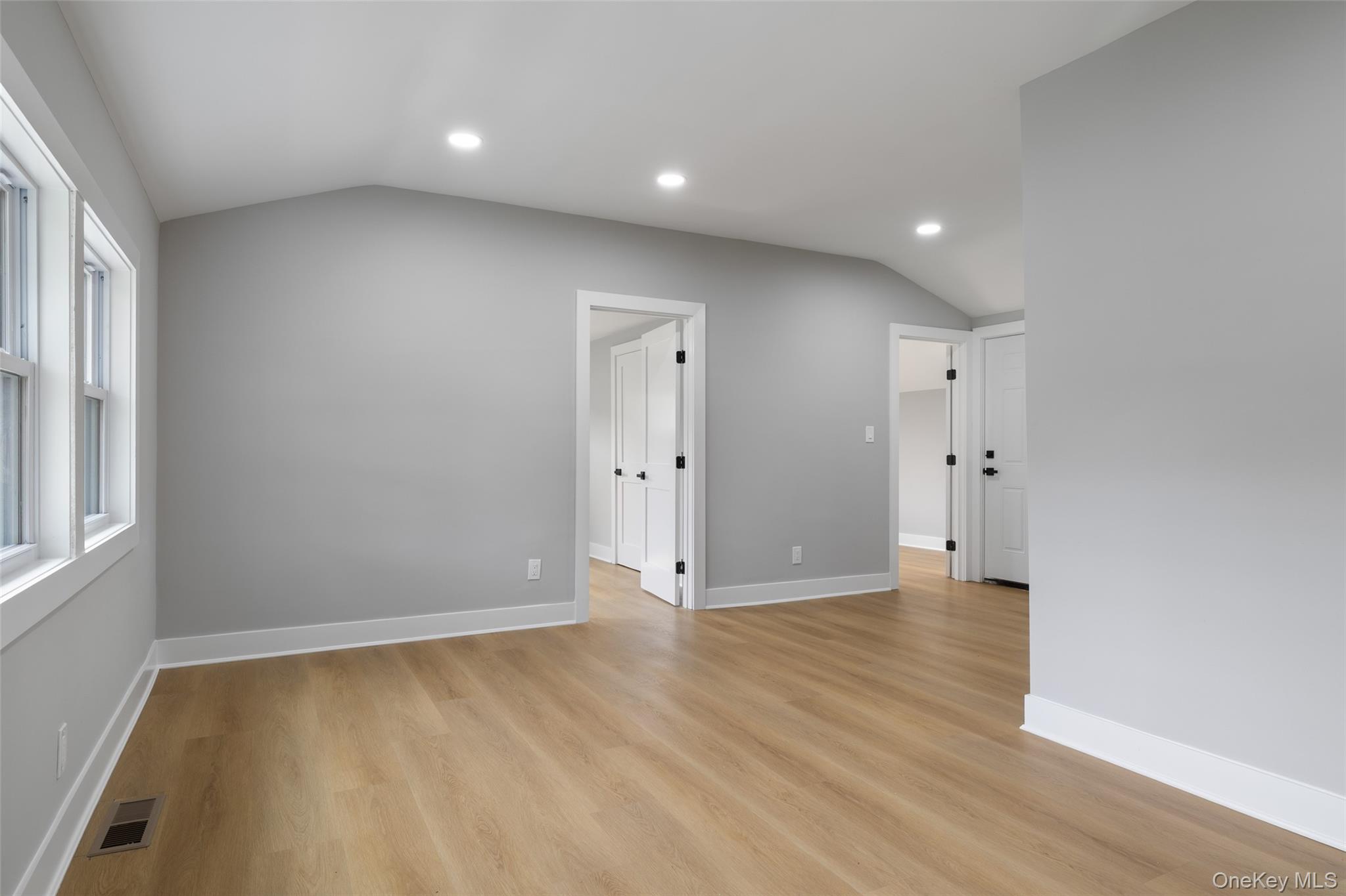 #4 photo, 506 Scherger Avenue, East Patchogue , NY 11772