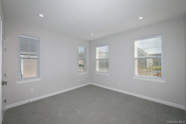 #13 photo, 198 Sutton Court, サフォーク郡 Mount Sinai , NY 11766