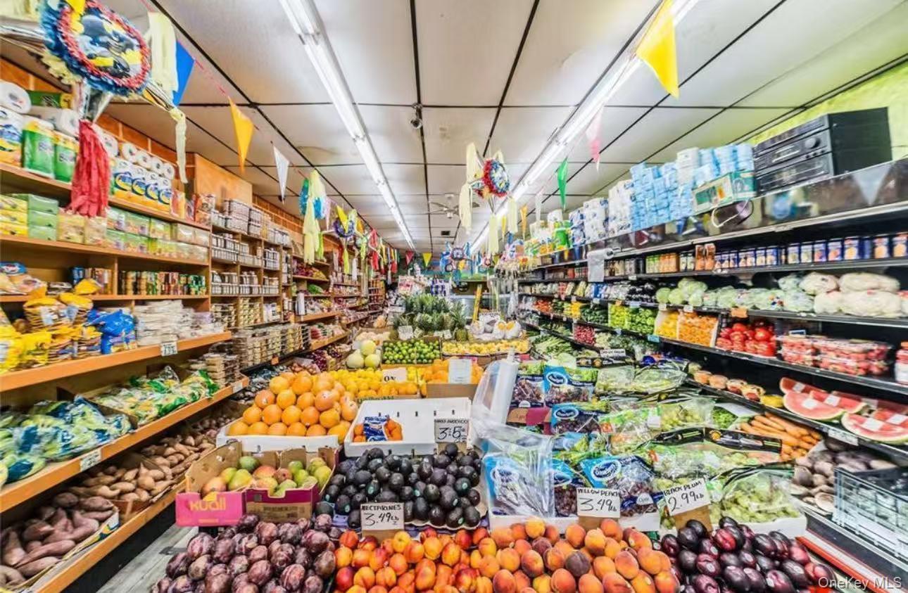 #3 photo, 8505 Jamaica Avenue, Woodhaven , NY 11421