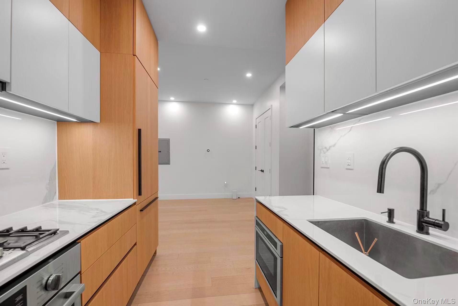 #10 photo, 5 Court Square, クイーンズ区 Long Island City , NY 11101