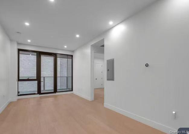 #8 photo, 5 Court Square, クイーンズ区 Long Island City , NY 11101